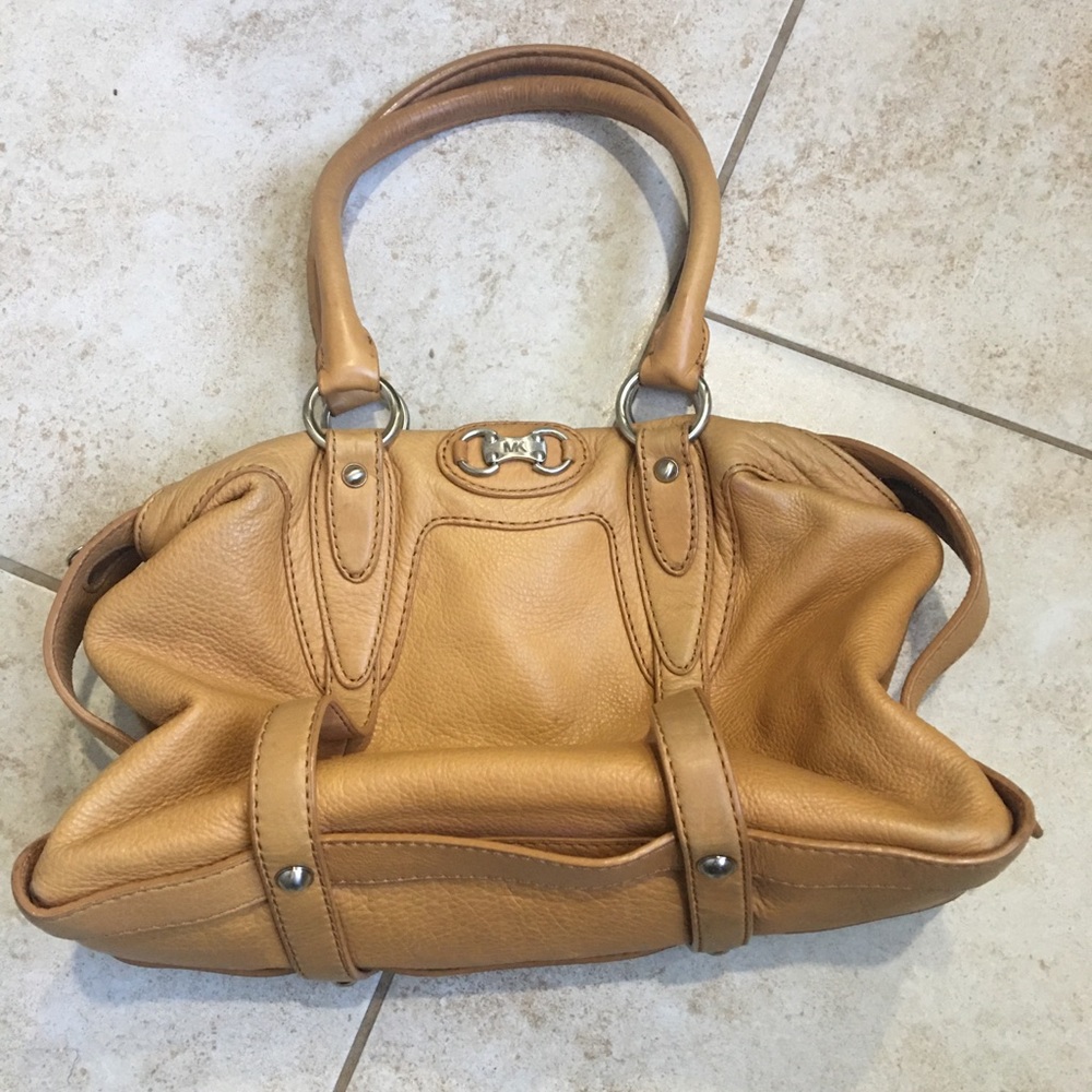 Beautiful Michael Kors Ladies Handbag